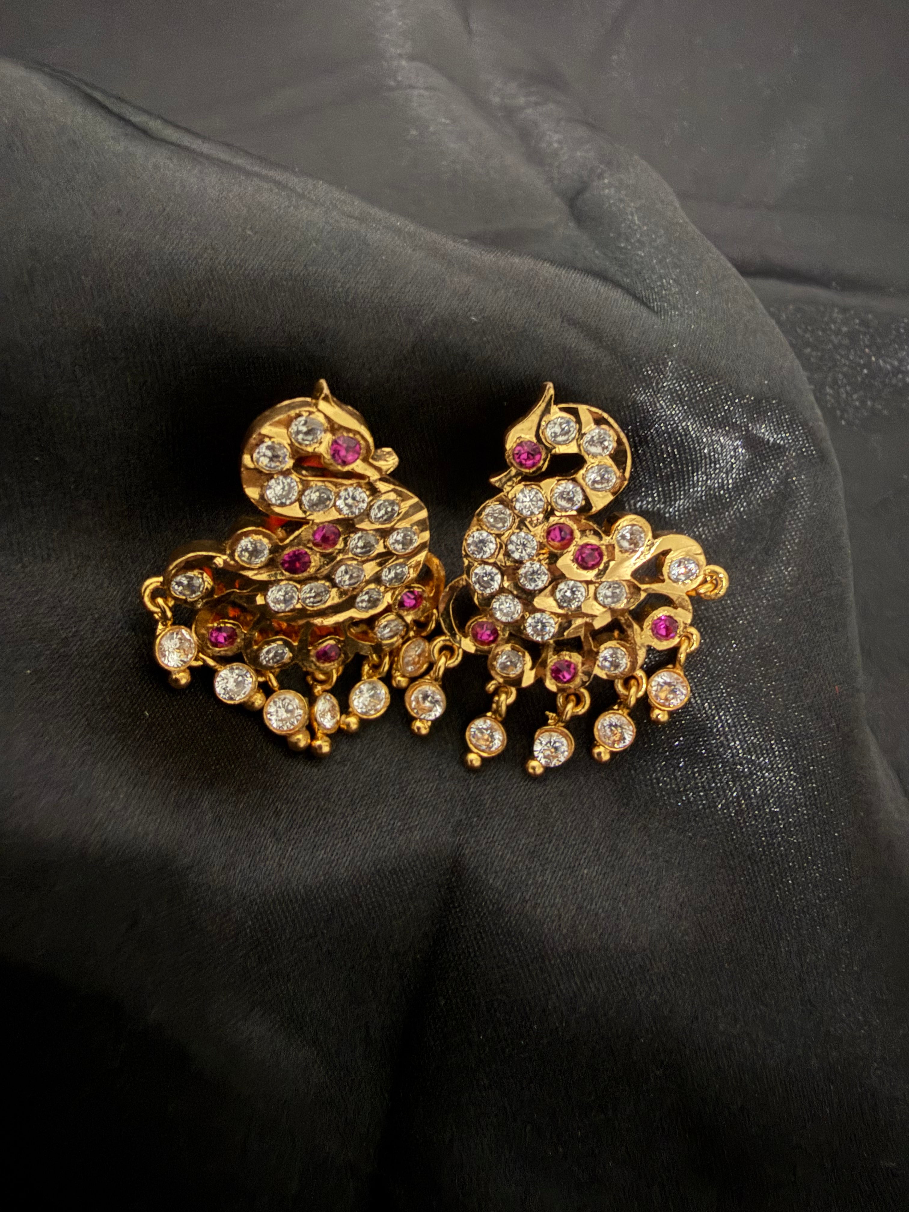 Big red & white swan earring with screw